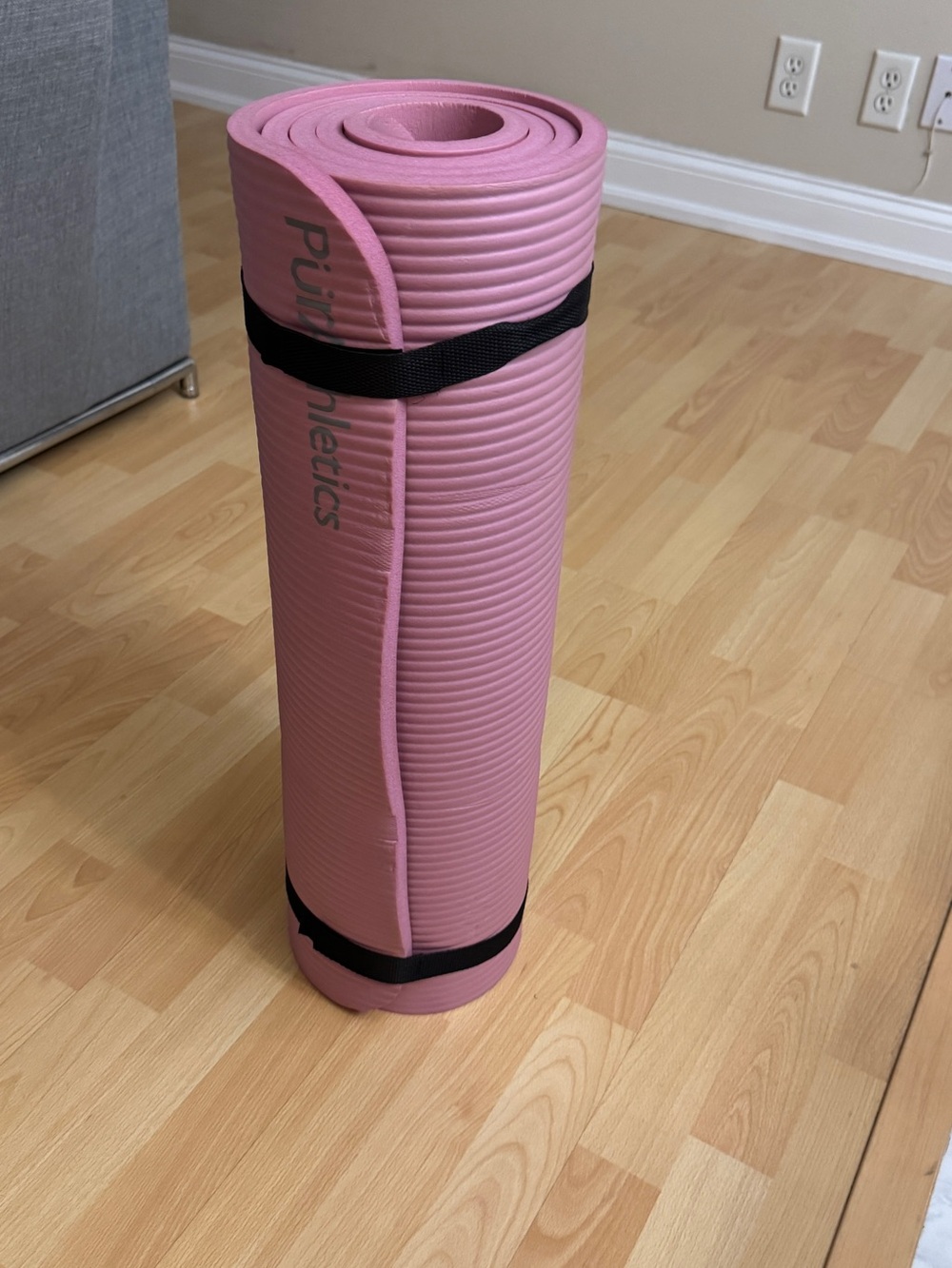 Extra Long Thick Yoga/Exercise Mat with Carry Straps - Mint Condition